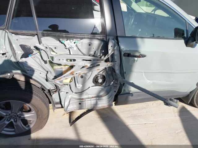 2022 TOYOTA RAV4 HYBRID JTMRWRFV9NJ054668 Photo 5