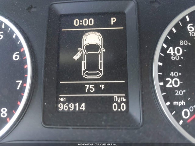 WVGAV7AX1FW506934 Volkswagen 2015