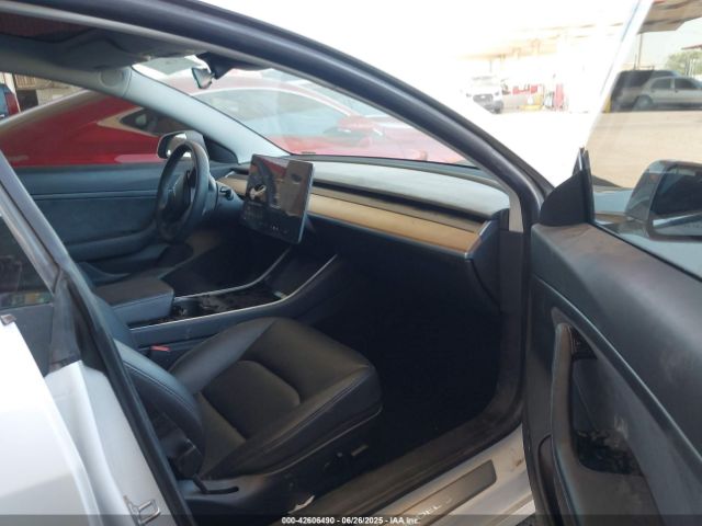 2020 TESLA MODEL 3 5YJ3E1EA6LF612151 Photo 4