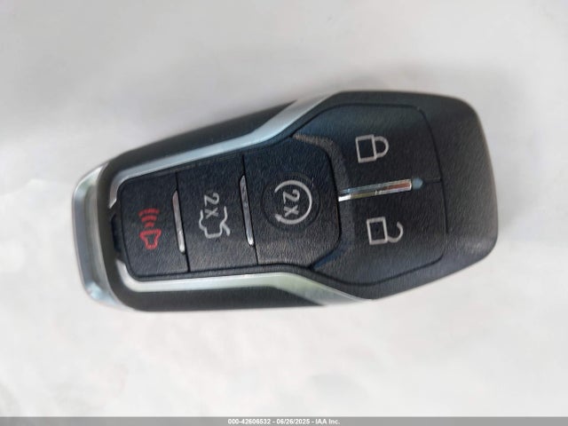 2LMPJ8LR7GBL63361 Lincoln MKX