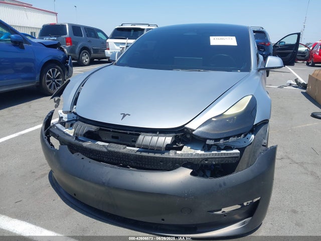 5YJ3E1EC2NF263039 Tesla MODEL 3
