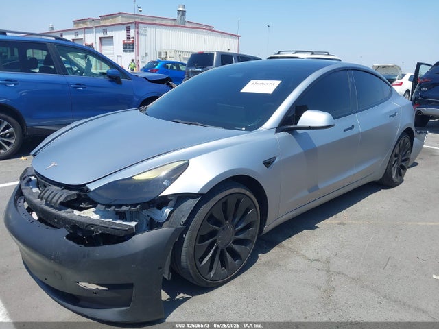 5YJ3E1EC2NF263039 Tesla MODEL 3