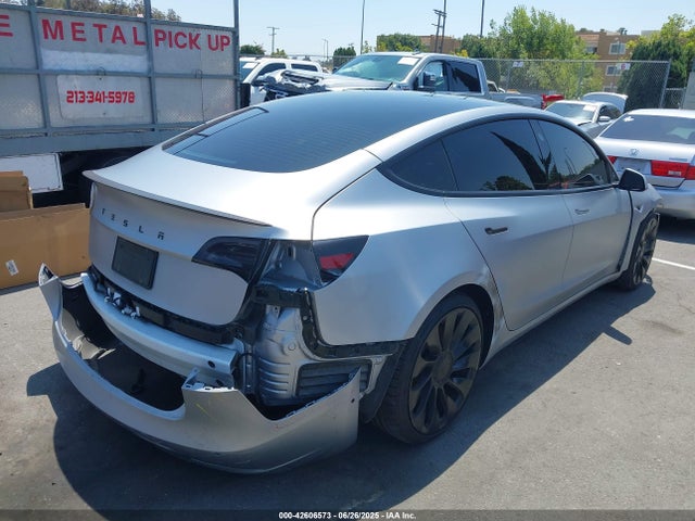 5YJ3E1EC2NF263039 Tesla MODEL 3