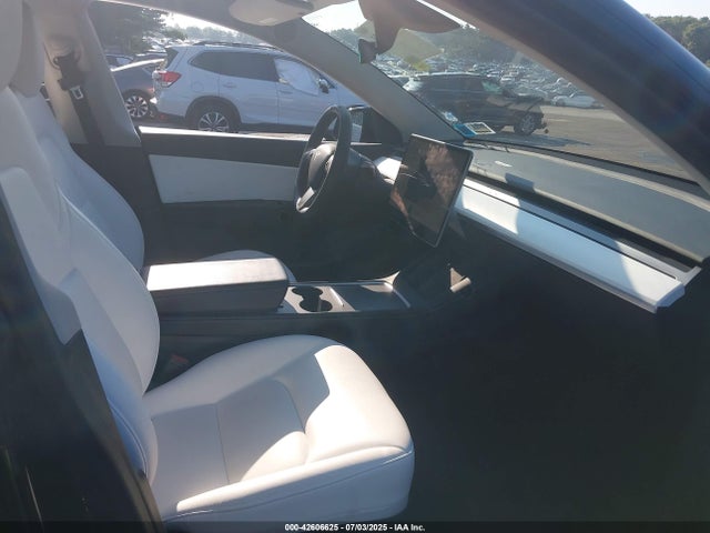 2022 TESLA MODEL Y 7SAYGDEF5NF457448 Photo 4
