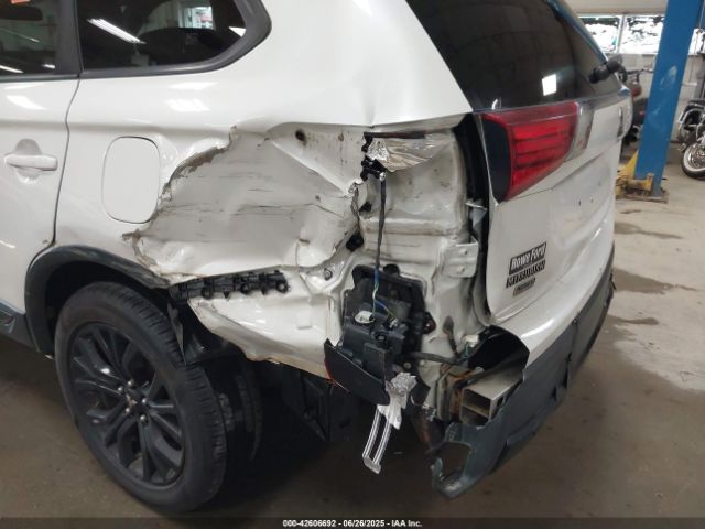 2018 MITSUBISHI OUTLANDER JA4AZ3A31JZ033066 Photo 5