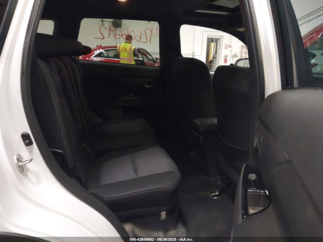 2018 MITSUBISHI OUTLANDER JA4AZ3A31JZ033066 Photo 7