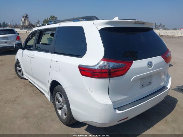 2020 TOYOTA SIENNA 5TDKZ3DC7LS050500 Photo 2