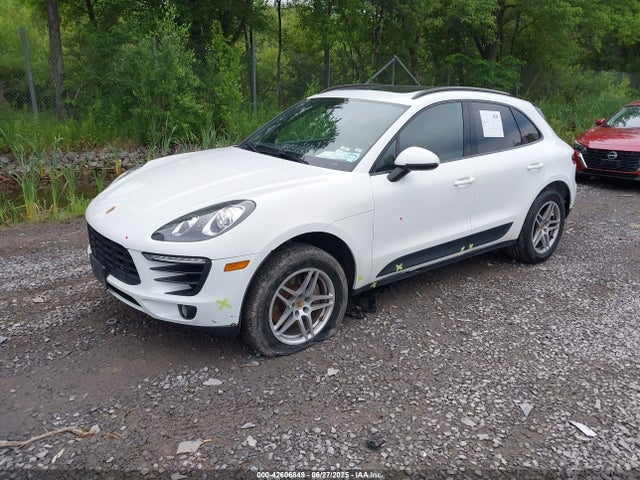 2018 PORSCHE MACAN WP1AA2A57JLB05494 Photo 1