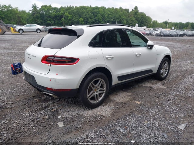 2018 PORSCHE MACAN WP1AA2A57JLB05494 Photo 3