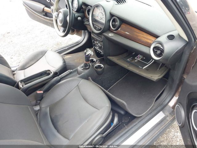 2012 MINI COOPER CLUBMAN WMWZF3C5XCT190128 Photo 4