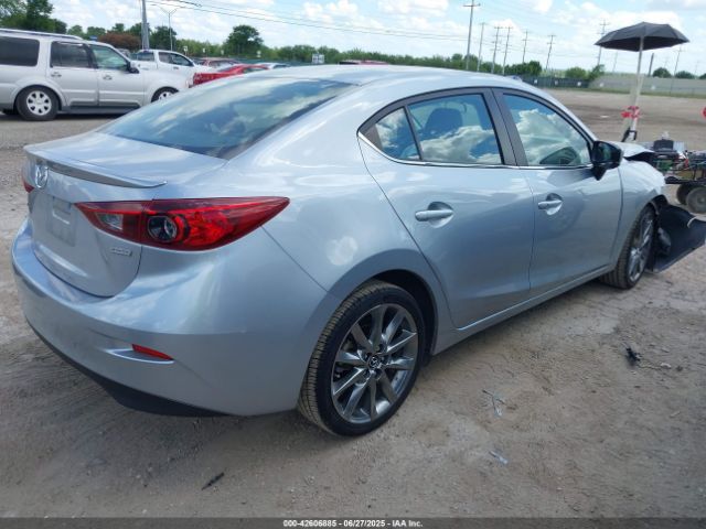 2018 MAZDA MAZDA3 3MZBN1V37JM177580 Photo 3