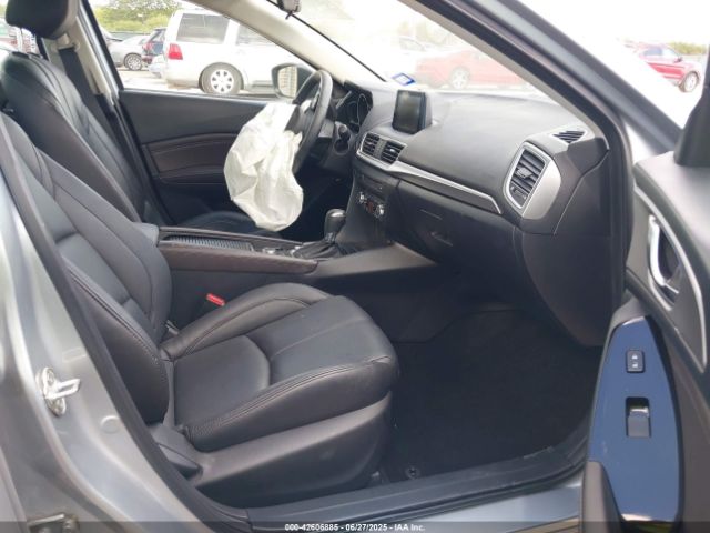 2018 MAZDA MAZDA3 3MZBN1V37JM177580 Photo 4