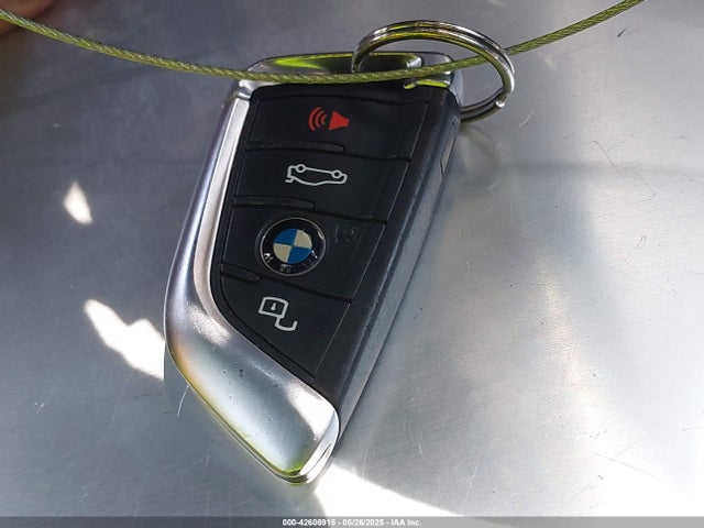 3MW5R1J03L8B42141 BMW 2020