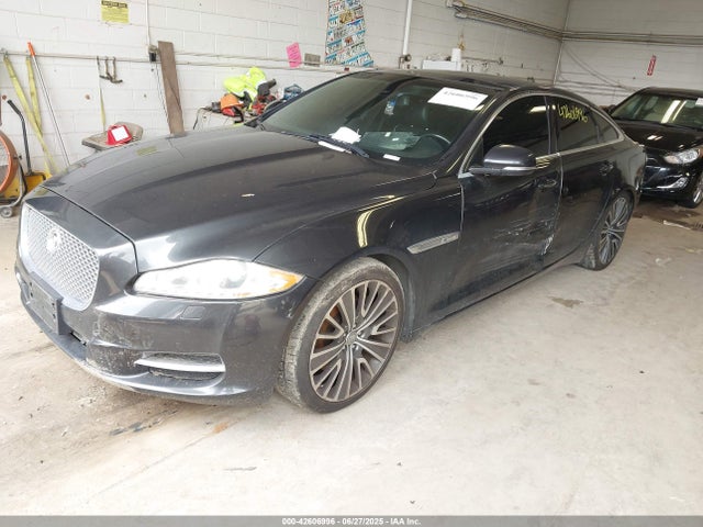2011 JAGUAR XJ SAJWA1CB2BLV09763 Photo 1