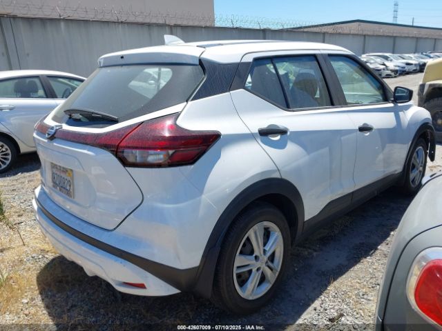 2021 NISSAN KICKS 3N1CP5BV9ML556785 Photo 3