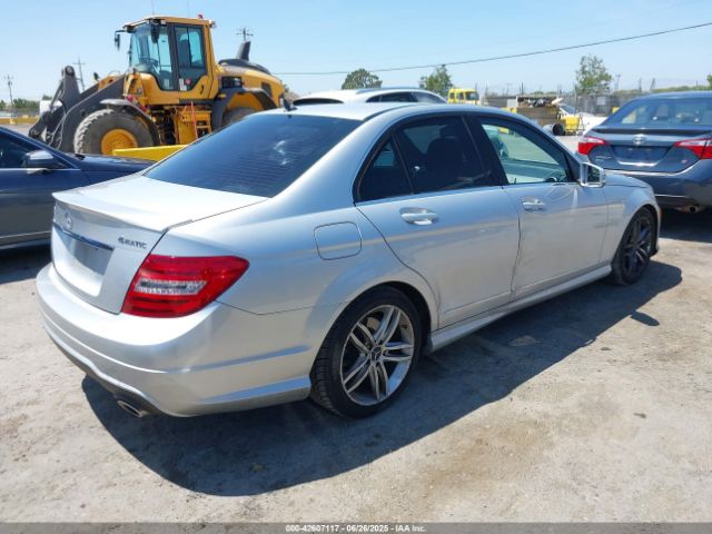 2012 MERCEDES-BENZ C 300 WDDGF8BB0CR224613 Photo 3