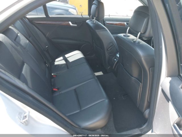 2012 MERCEDES-BENZ C 300 WDDGF8BB0CR224613 Photo 7