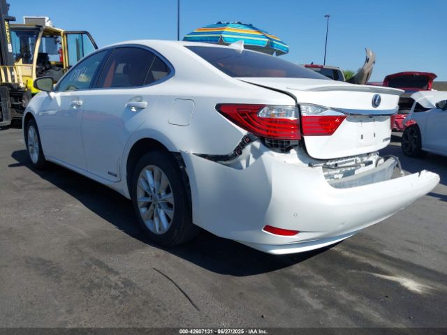 2015 LEXUS ES 300H JTHBW1GG5F2095232 Photo 2