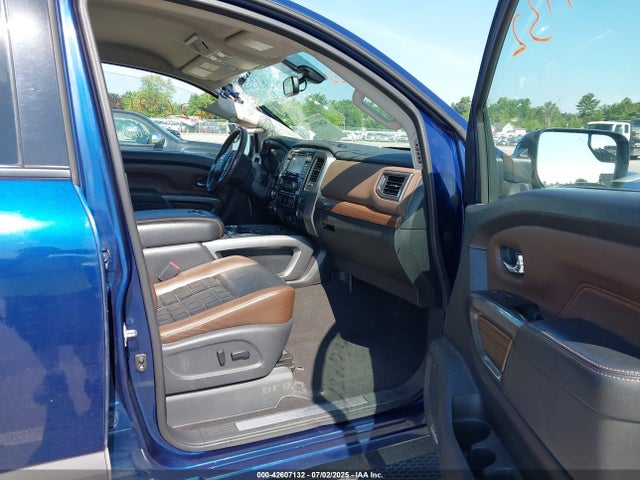 1N6AA1E56JN501391 Nissan 2018