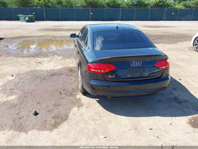2012 AUDI S4 WAUBGAFL3CA076870 Photo 2