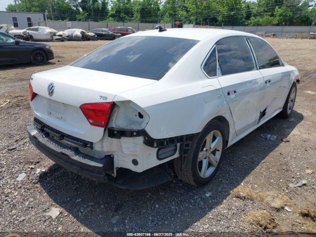 2015 VOLKSWAGEN PASSAT 1VWAT7A37FC112814 Photo 3