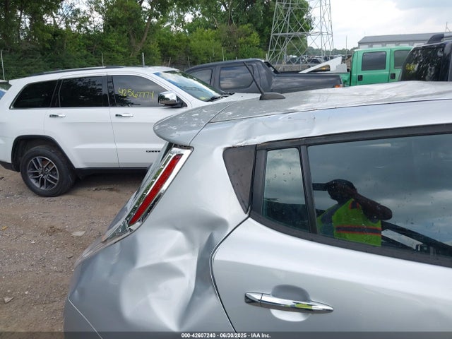 Nissan 2015 2015 1N4AZ0CP6FC309309 Image 16