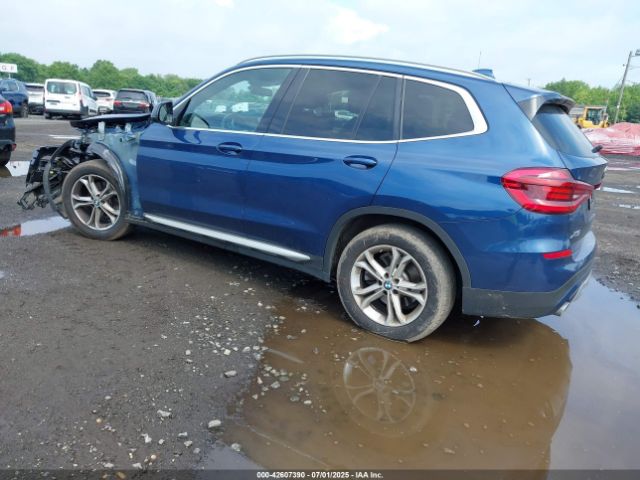 2021 BMW X3 5UXTY5C06M9D87736 Photo 2