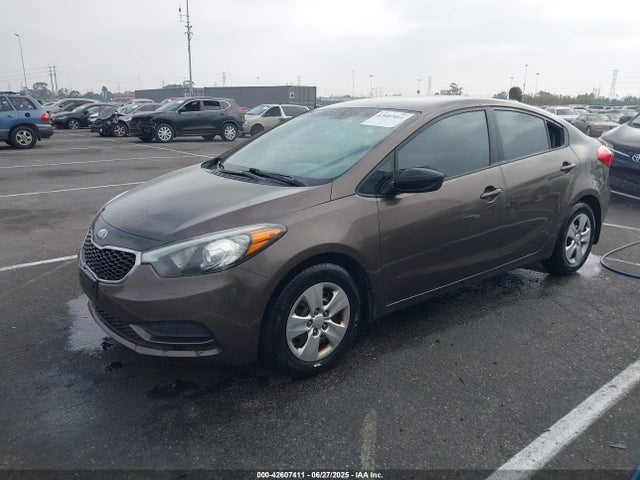 KIA 2014 2014 KNAFK4A66E5055722 Image 2