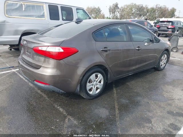 KIA 2014 2014 KNAFK4A66E5055722 Image 4