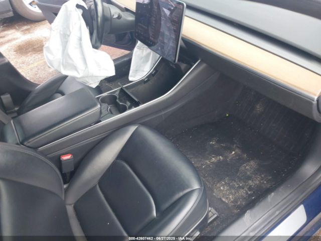 2019 TESLA MODEL 3 5YJ3E1EBXKF214027 Photo 4