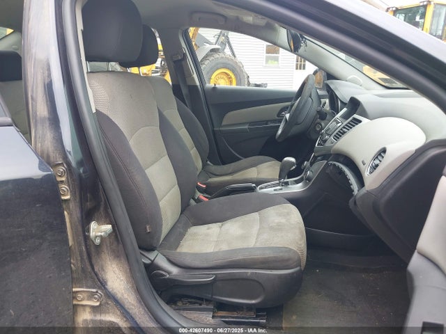 1G1PA5SHXF7101549 Chevrolet luw