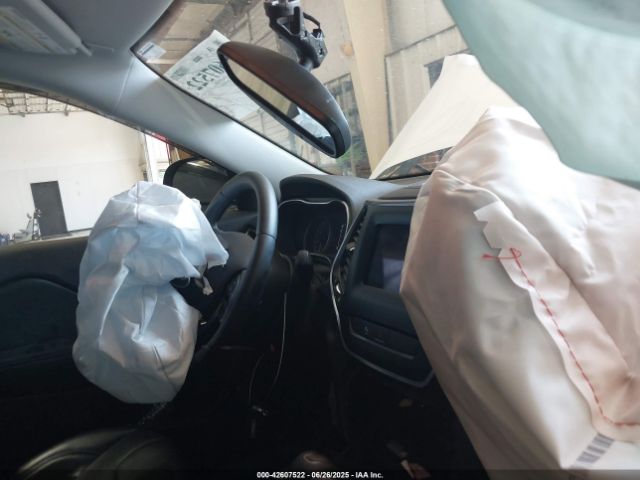 2019 JEEP CHEROKEE 1C4PJLLB9KD308256 Photo 4