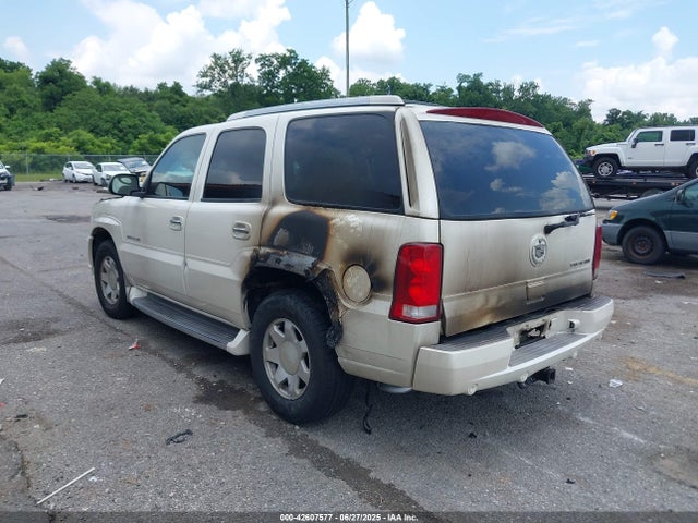 2003 CADILLAC ESCALADE 1GYEC63TX3R304873 Photo 2