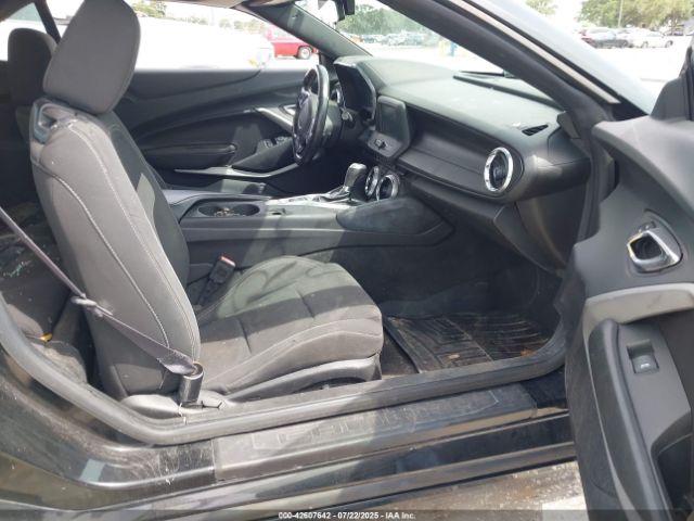 2017 CHEVROLET CAMARO 1G1FB3DS8H0174808 Photo 4