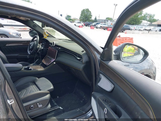 2023 MASERATI GRECALE ZN682AVM0P7422381 Photo 4