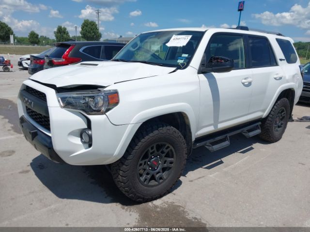2018 TOYOTA 4RUNNER JTEBU5JRXJ5595186 Photo 1