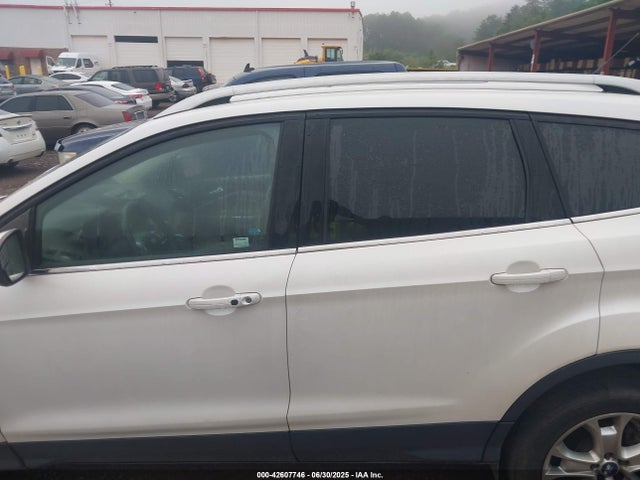 1FMCU0JX5GUC51026 Ford 2016