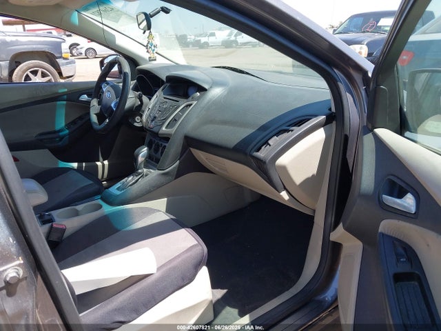 1FADP3K23EL113286 Ford 2014
