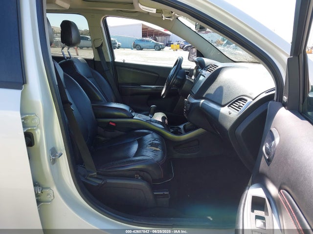 3C4PDDEG3ET102869 Dodge Journey