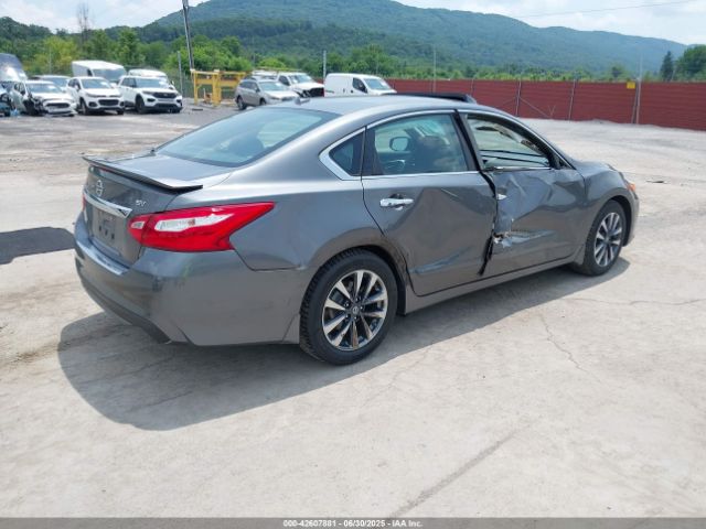 2017 NISSAN ALTIMA 1N4AL3AP7HC116076 Photo 3