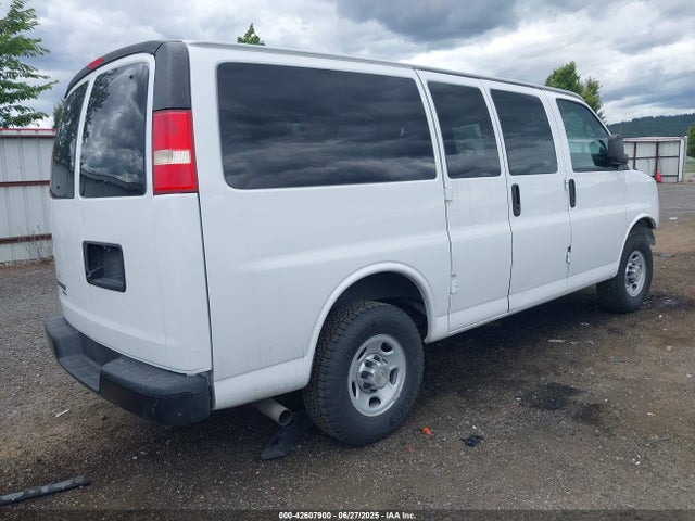 Chevrolet l96 2014 1GAWGPFG0E1172736 Image 4