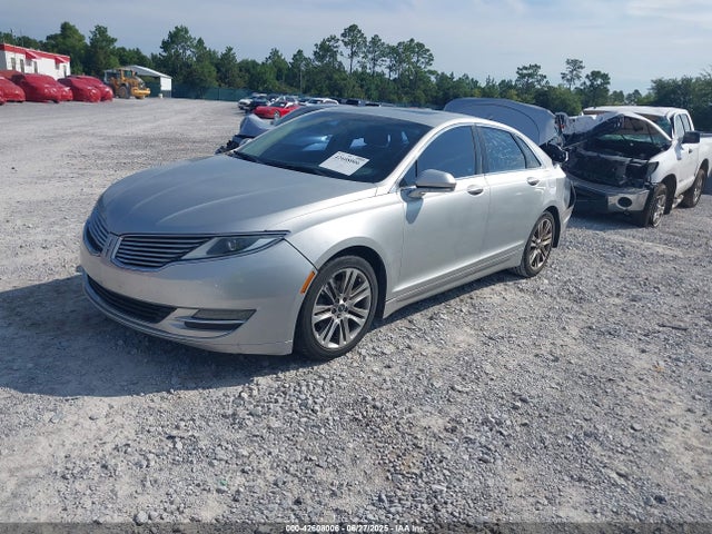 Lincoln MKZ 2014 3LN6L2LU8ER814606 Image 2