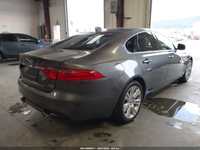 2017 JAGUAR XF SAJBJ4BV5HCY30734 Photo 3