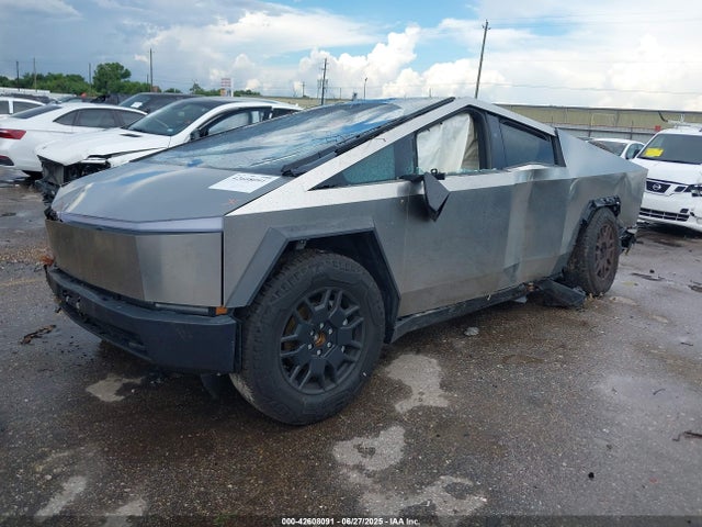 2024 TESLA CYBERTRUCK 7G2CEHEE7RA056639 Photo 1