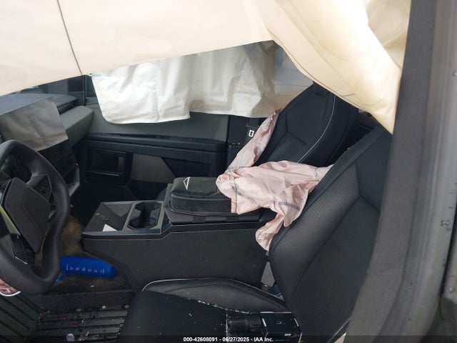 2024 TESLA CYBERTRUCK 7G2CEHEE7RA056639 Photo 4