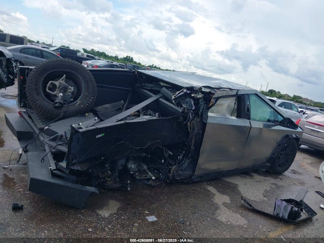 2024 TESLA CYBERTRUCK 7G2CEHEE7RA056639 Photo 5