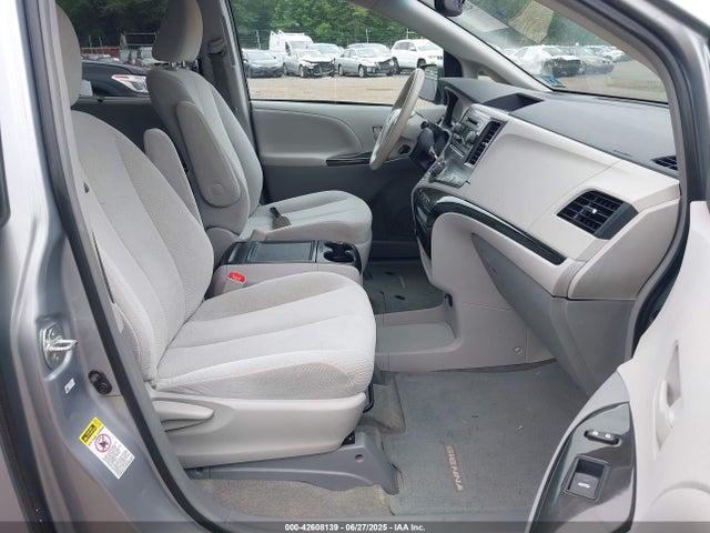 Aukcja sprzedaży 2014 Toyota Sienna Le V6 8 Passenger, vin: 5TDKK3DC7ES468739, numer aukcji: 42608139