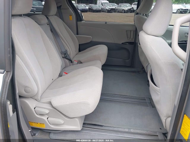Aukcja sprzedaży 2014 Toyota Sienna Le V6 8 Passenger, vin: 5TDKK3DC7ES468739, numer aukcji: 42608139