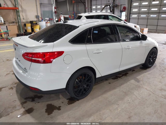 Ford 2015 2015 1FADP3F23FL361260 Image 4