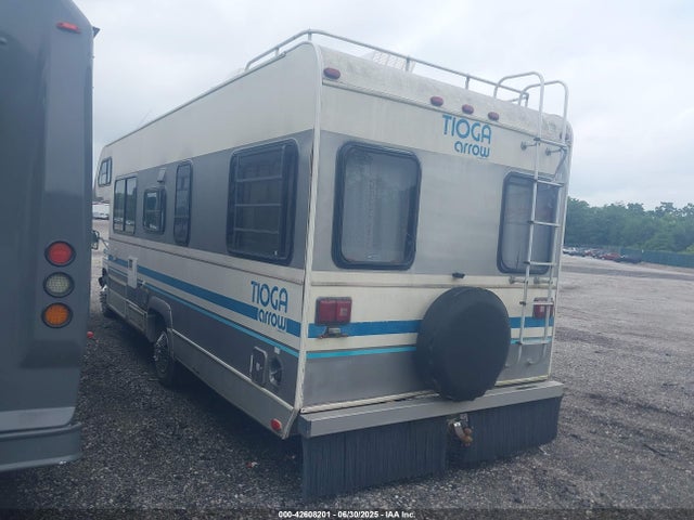 1989 FORD ECONOLINE 1FDKE30G1KHB22939 Photo 2